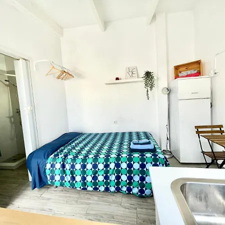 City Center Apartment *